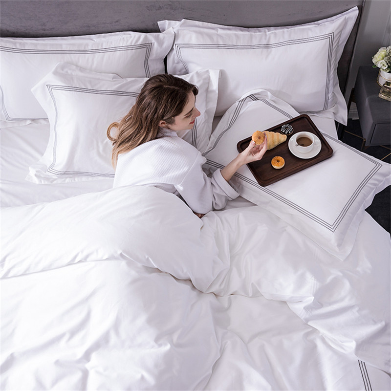 Какие меры предосторожности следует соблюдать при стирке конопляных тканей с гостиничным бельем?