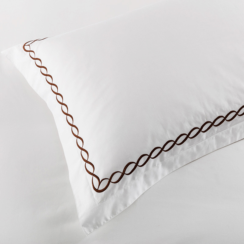 Как правильно выбрать постельное белье для гостиницы?