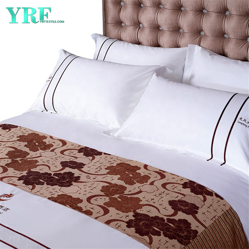 Почему постельное белье в гостиницах желтеет?